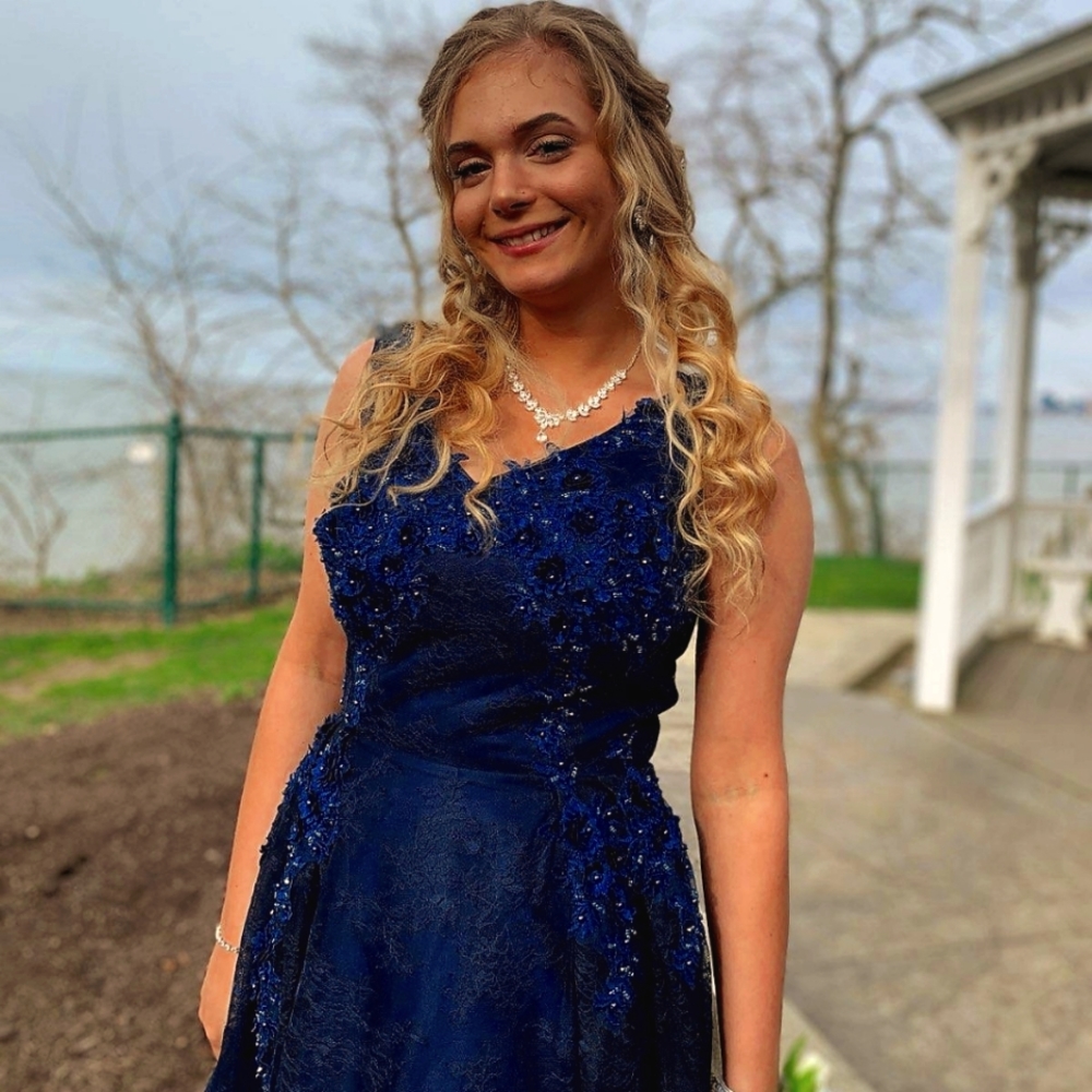PROM DRESS gorgeous midnight blue size 6 to 8 with corset back... custom made